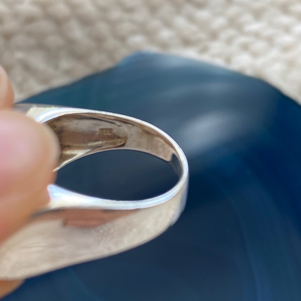 Shell And Crystal Sterling Silver Ring - image 3